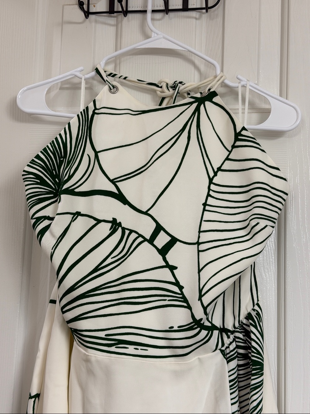 REISS Maxi  Dress. NEW w Tags. Green / White Halter - Picture 2 of 9